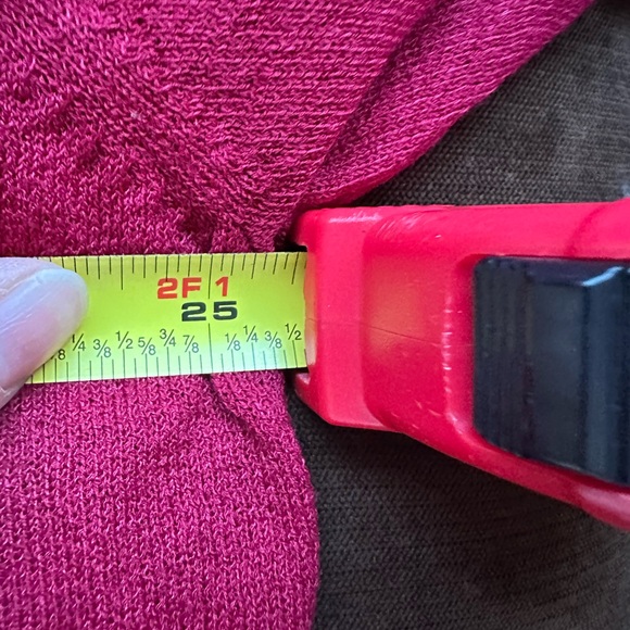 Avenue Red Flower Thread & Sequence Blouse Short Slevees Light Material Sz 3X. - Picture 11 of 12